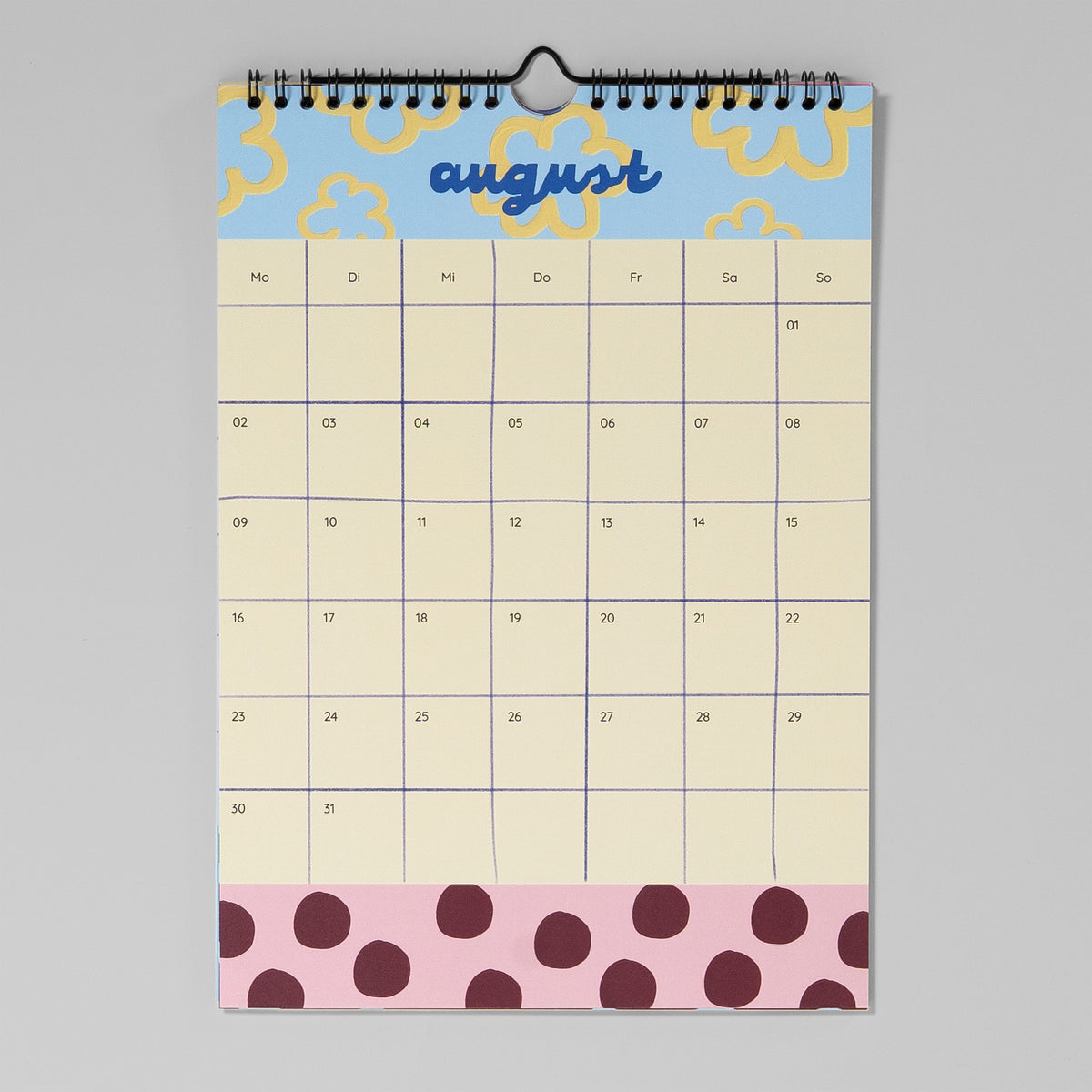 August im Wandkalender 2027 mit verspielter Gestaltung und Platz für Notizen