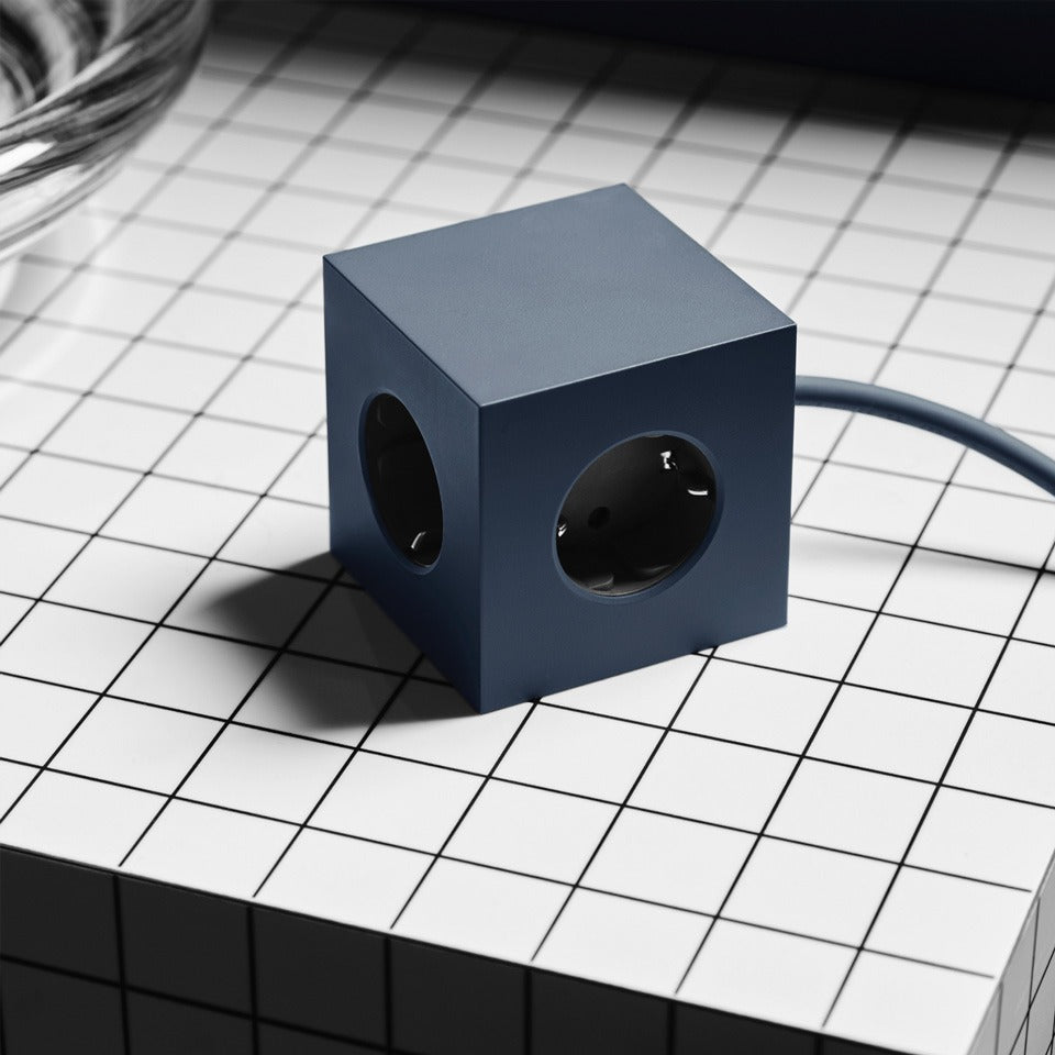 Mehrfachsteckdose in shark blue / Avolt Square 1