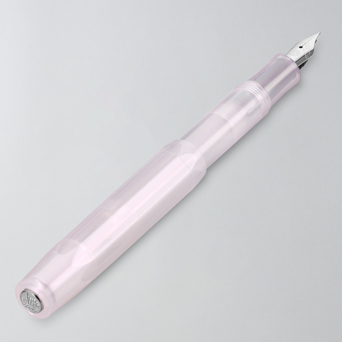 Füllhalter in Light Purple mit aufgesteckter Kappe von oben betrachtet