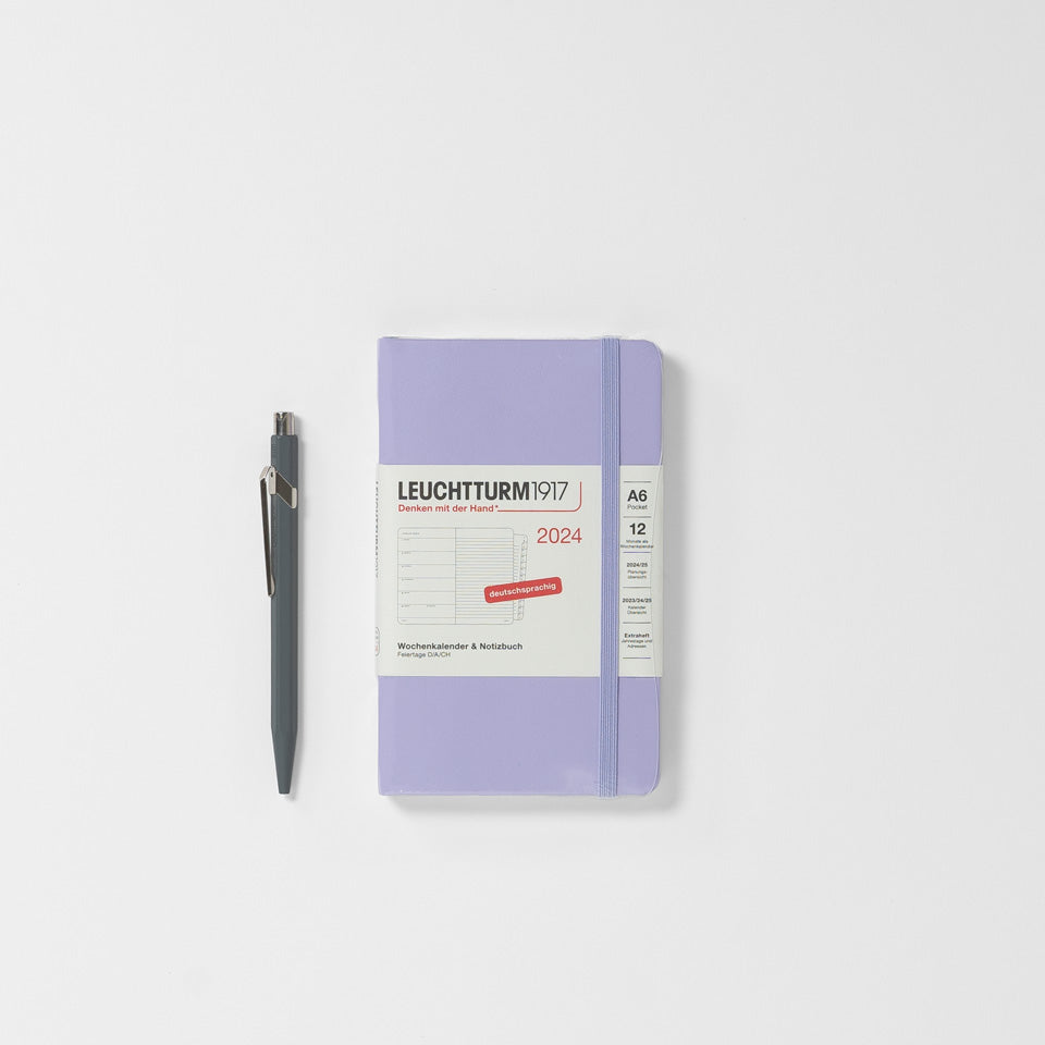 Wochenkalender und Notizbuch 2026 liniert / Hardcover
