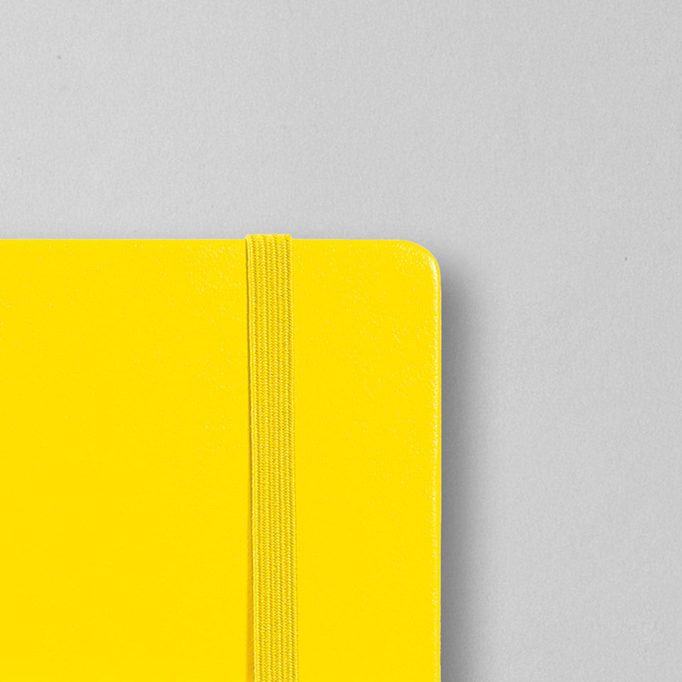Wochenkalender und Notizbuch 2026 liniert / Hardcover