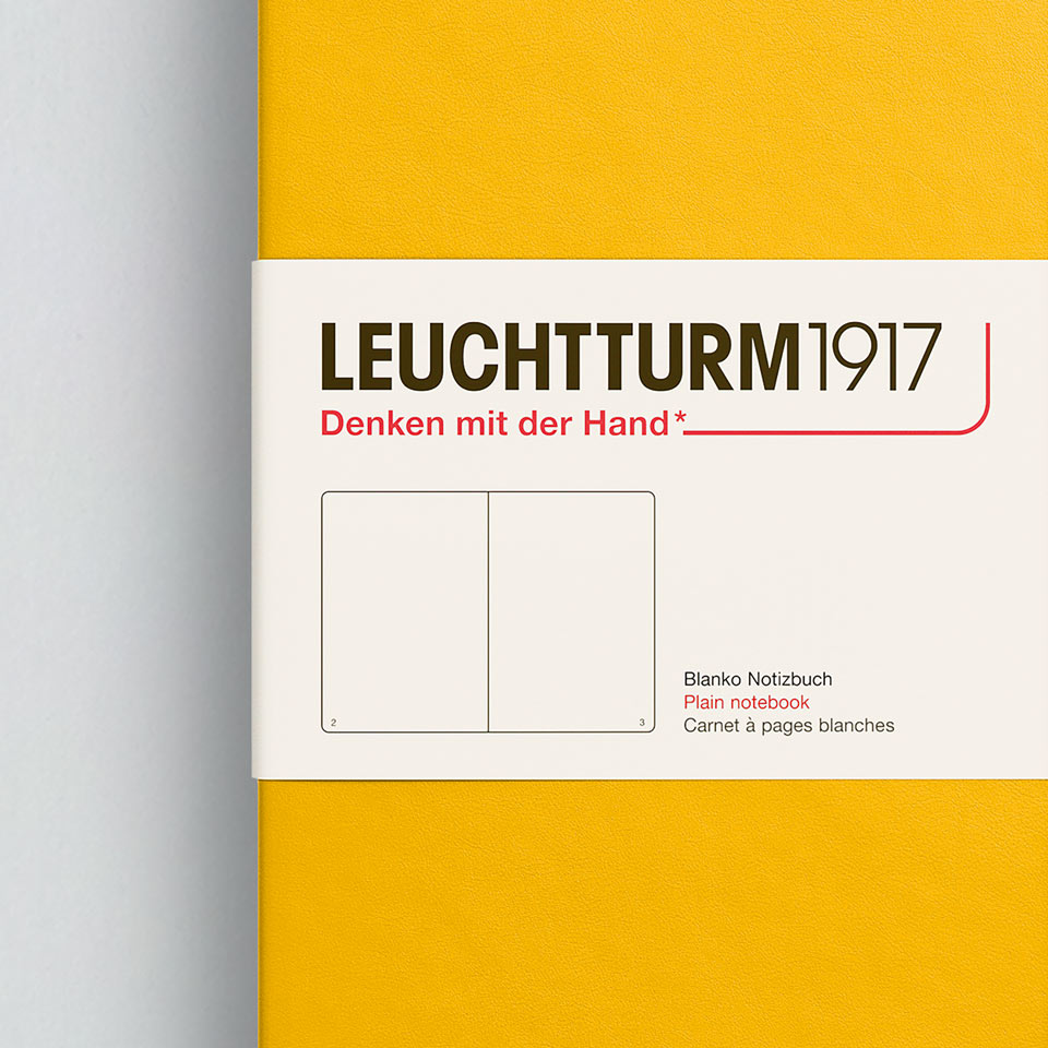 Leuchtturm Notizbuch Medium A5 Hardcover in Sunflower, blanko, Aufsicht #Farbe_Sunflower