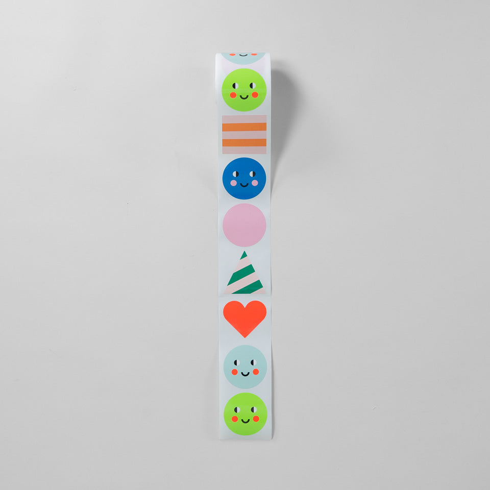 Sticker auf Rolle / Happy Birthday Formen