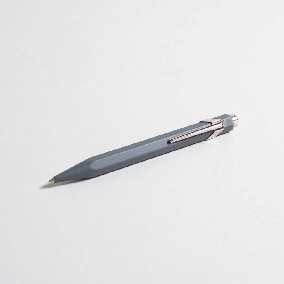 Caran d’Ache Rollerball 849 mit Etui