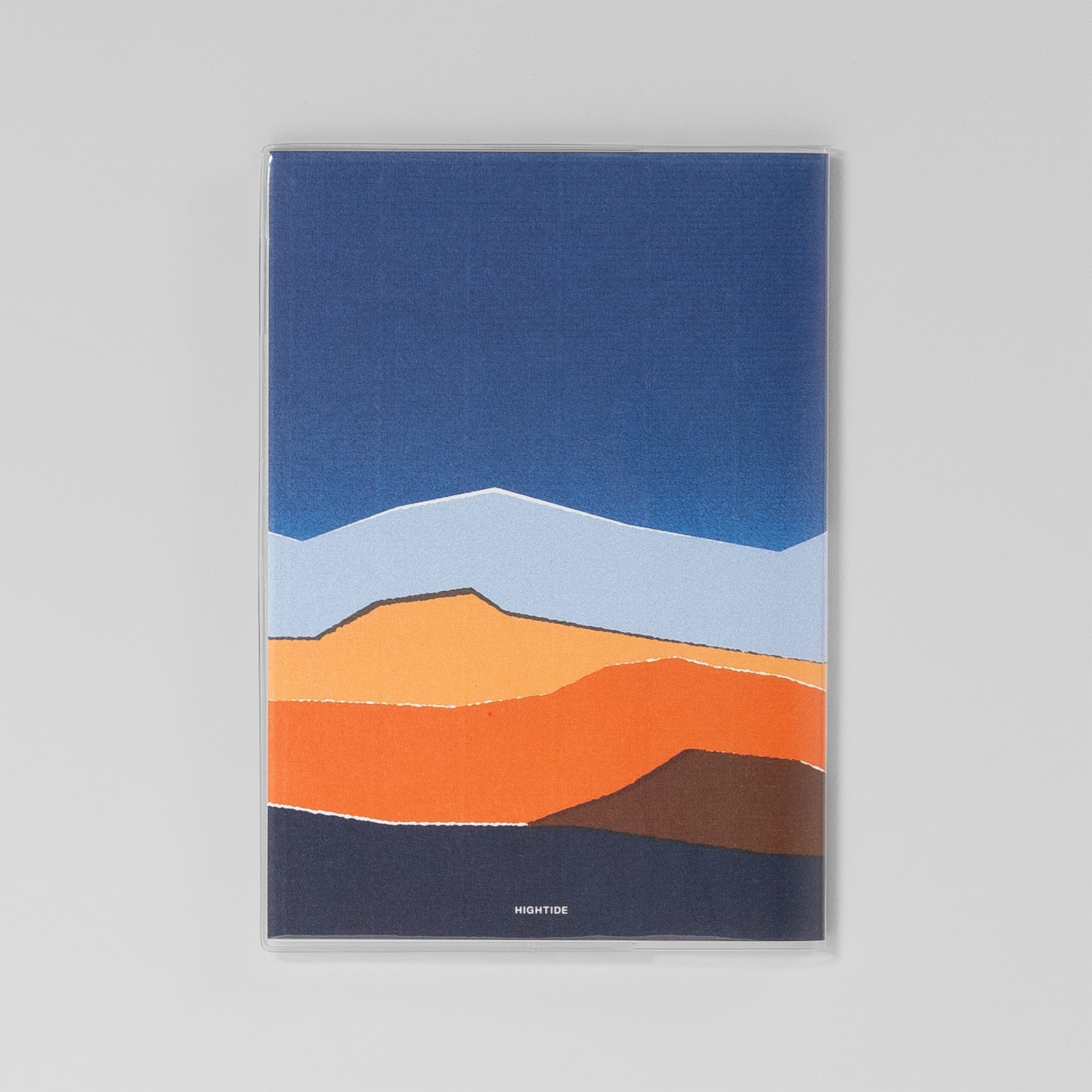 Monatskalender Scenery A5 in Blau – Rückseite mit Bergpanorama