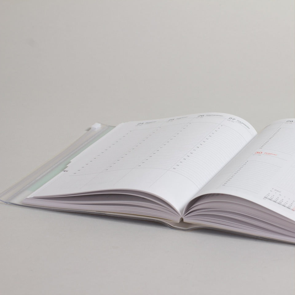B6 Kalender 2025/26 mit Umschlagtasche Farbe