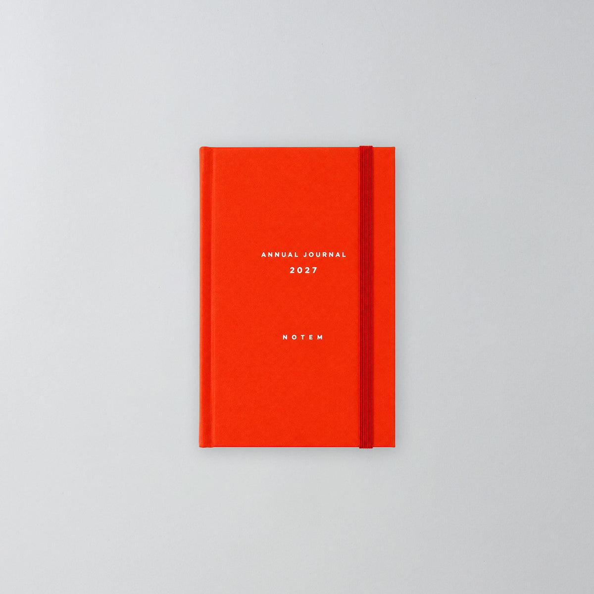 A6 Kalender Alva Annual Journal 2027 in Rot-Orange mit Stoffeinband, Frontansicht