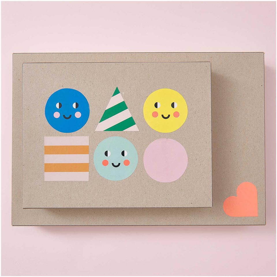 Sticker auf Rolle / Happy Birthday Formen