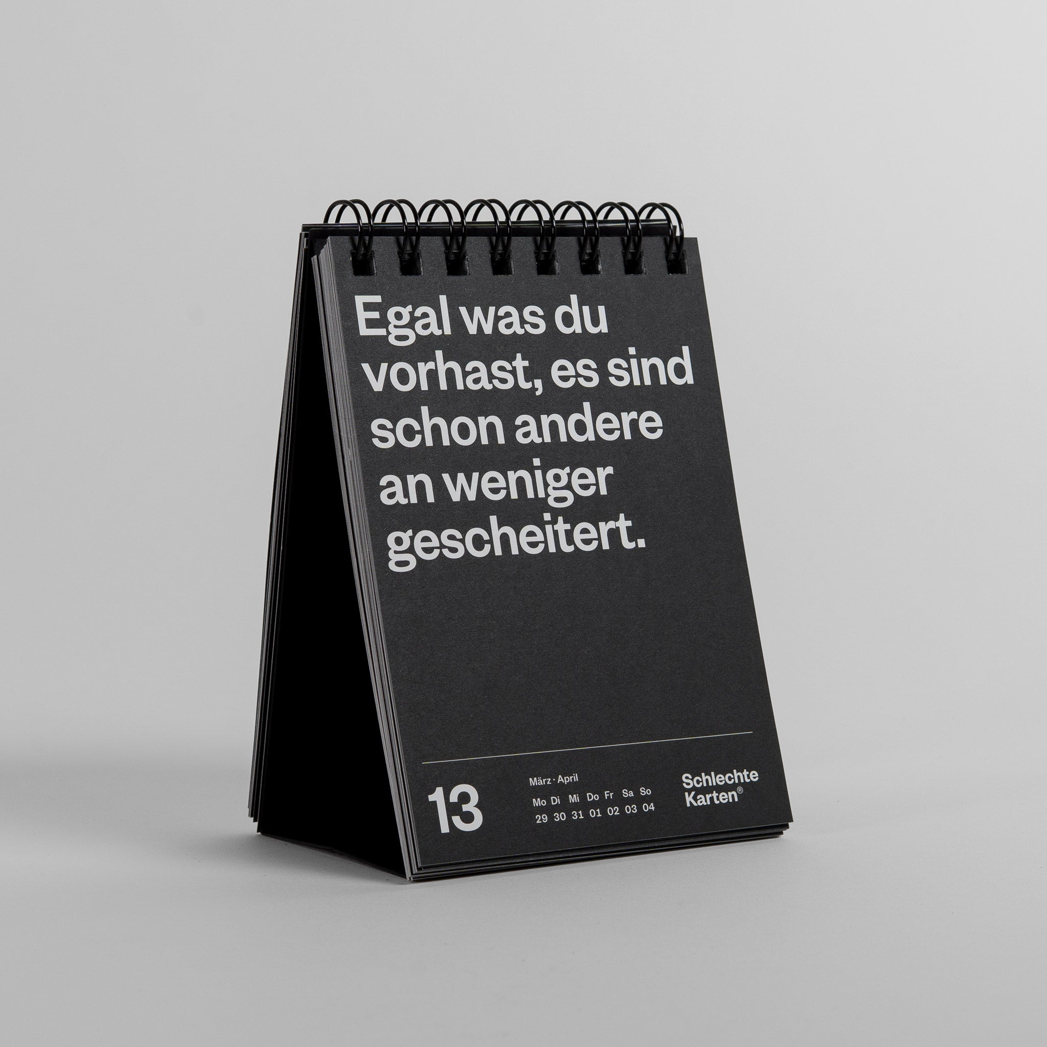 Kalenderwoche 13 im demotivierenden Tischkalender 2027 mit dem Spruch „Egal“