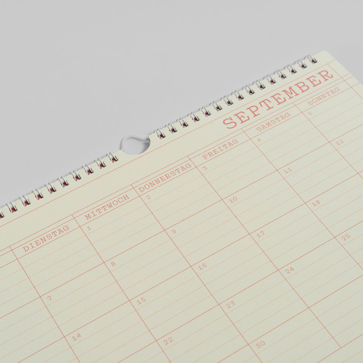 Aufhänger an der Ringbindung: Monatskalender zum Aufhängen als Wandkalender, Blatt September